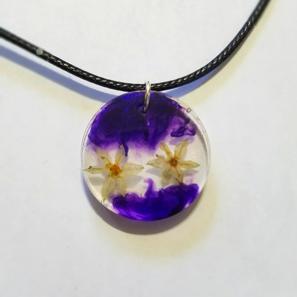 Real Flowers Necklace- Purple Swirl - Picture 2 of 7